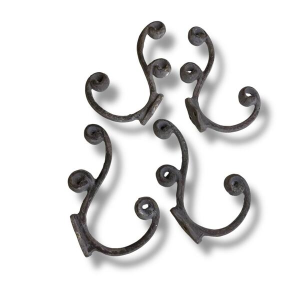 Set of 4 Hat Coat Hooks Vintage Scrolled Design Distressed Wall Hanging - Picture 1 of 8